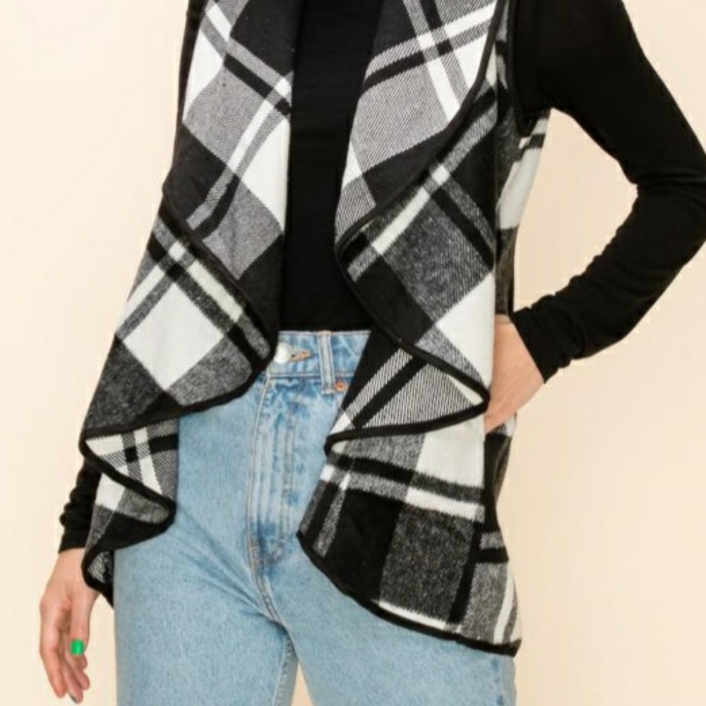 Tops - Picture 10 of 16